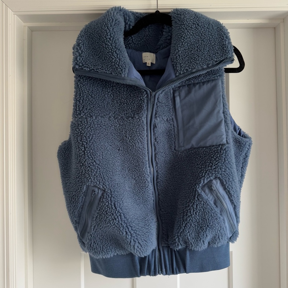 Dee Elly Blue Sherpa Vest